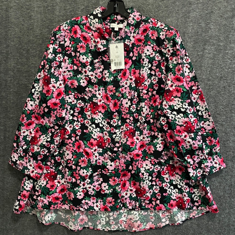 Crown & Ivy Top Women 2X Pink Floral Boho Cottage Rhinestone Button up Shirt NEW